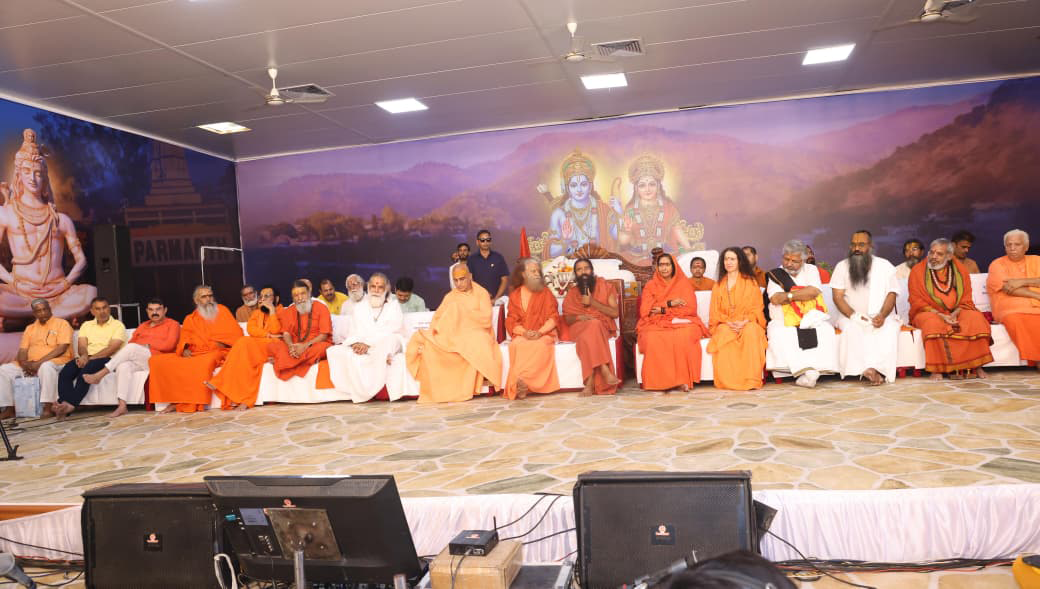 Parmarth Niketan marks Pujya Swamiji’s 75th Birth Anniversary