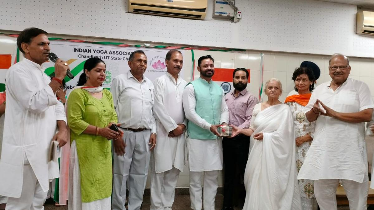 Chandigarh SCC hosts Independence Day and Teej celebrations